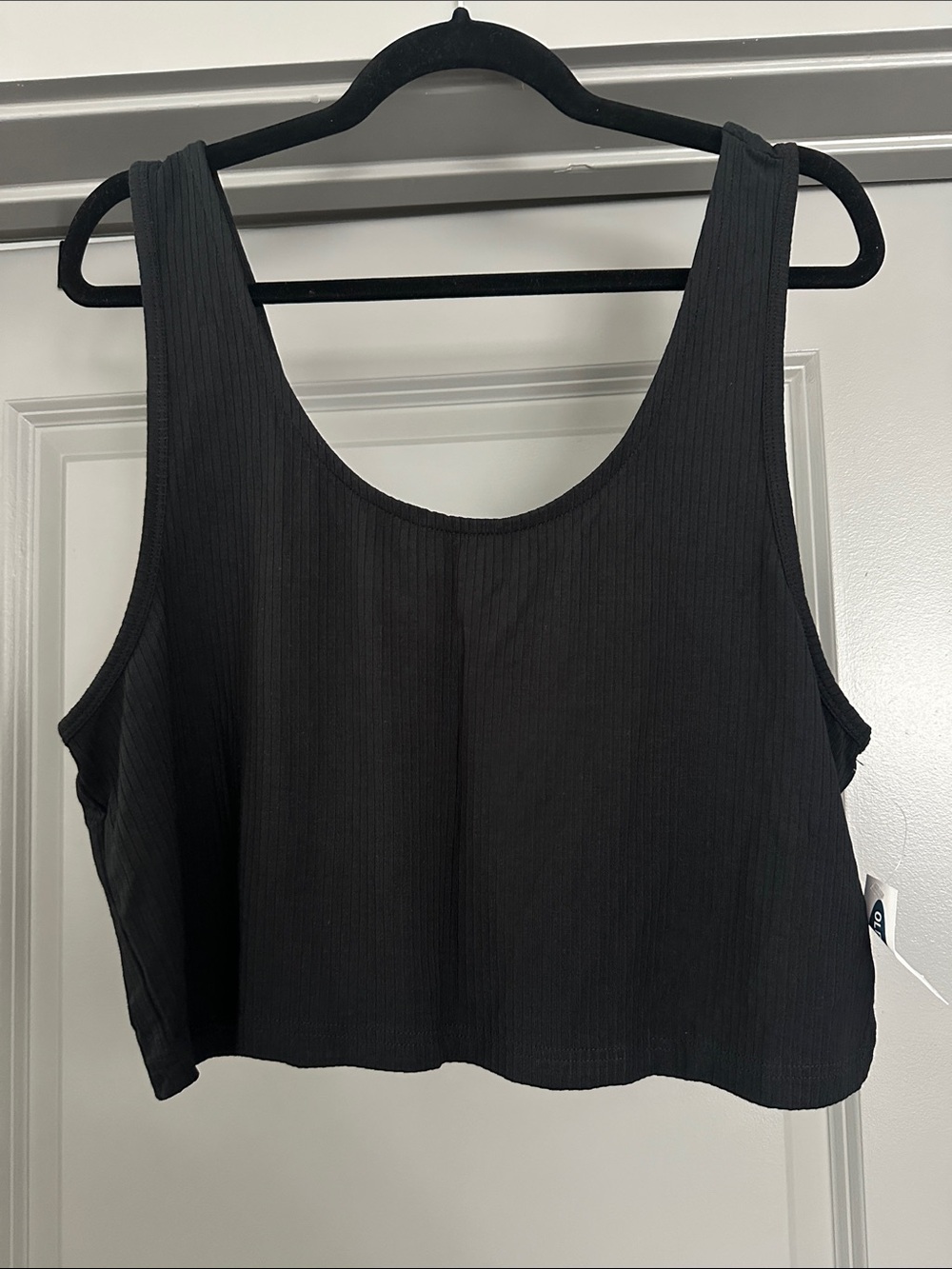Old Navy | Black Ribbed Crop Tank Top